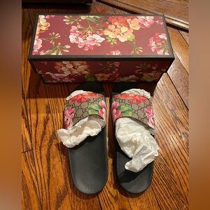 Gucci Floral Women's Slide Sandals with Box